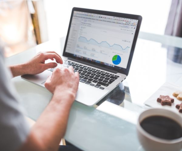 Search engine analytics services