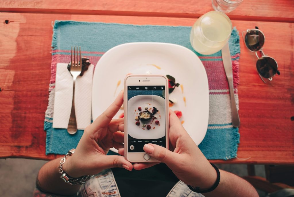 social media tactics for local restaurant marketing​